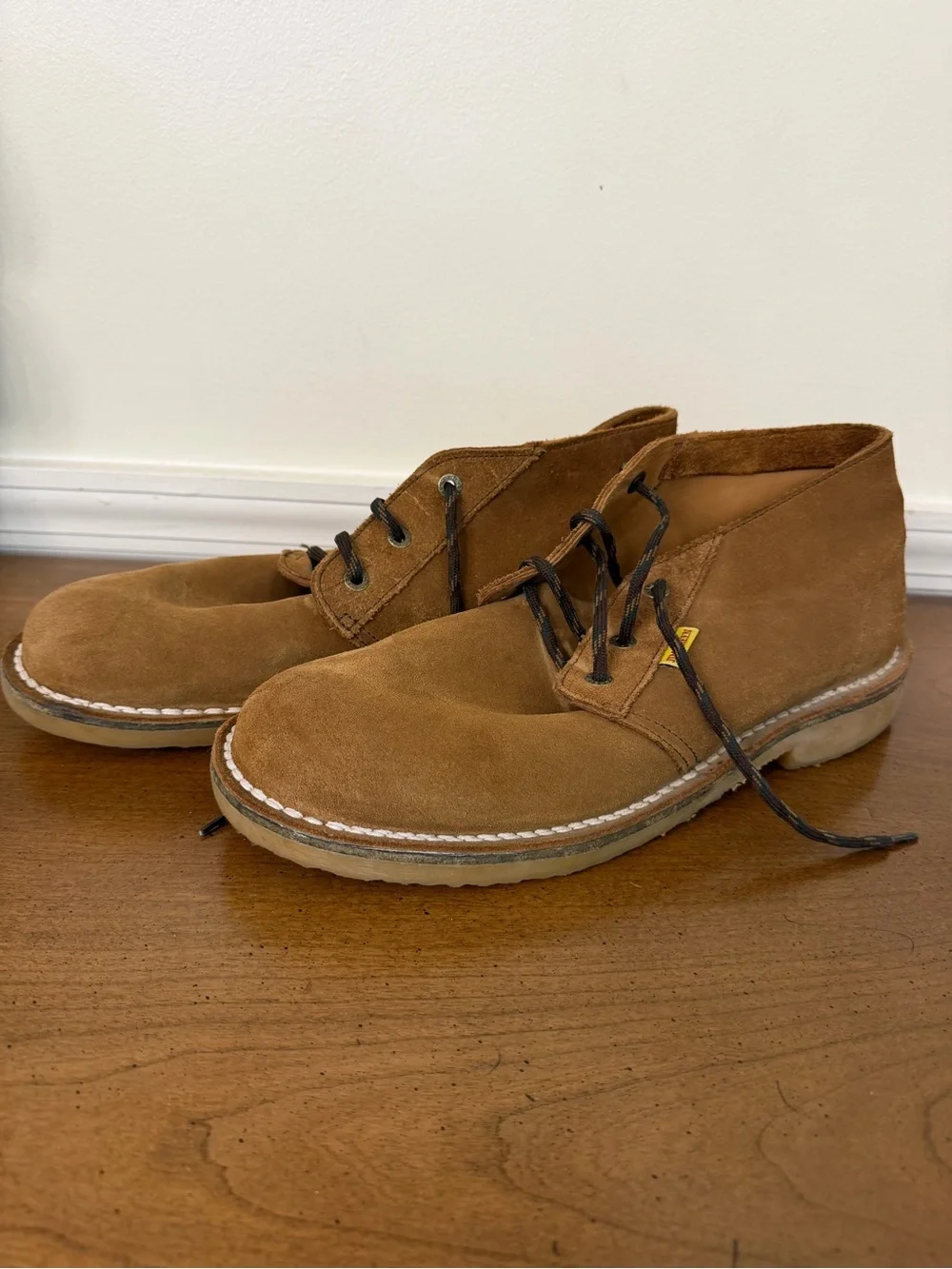 Men's Suede Chukka Boots in Tan Suede